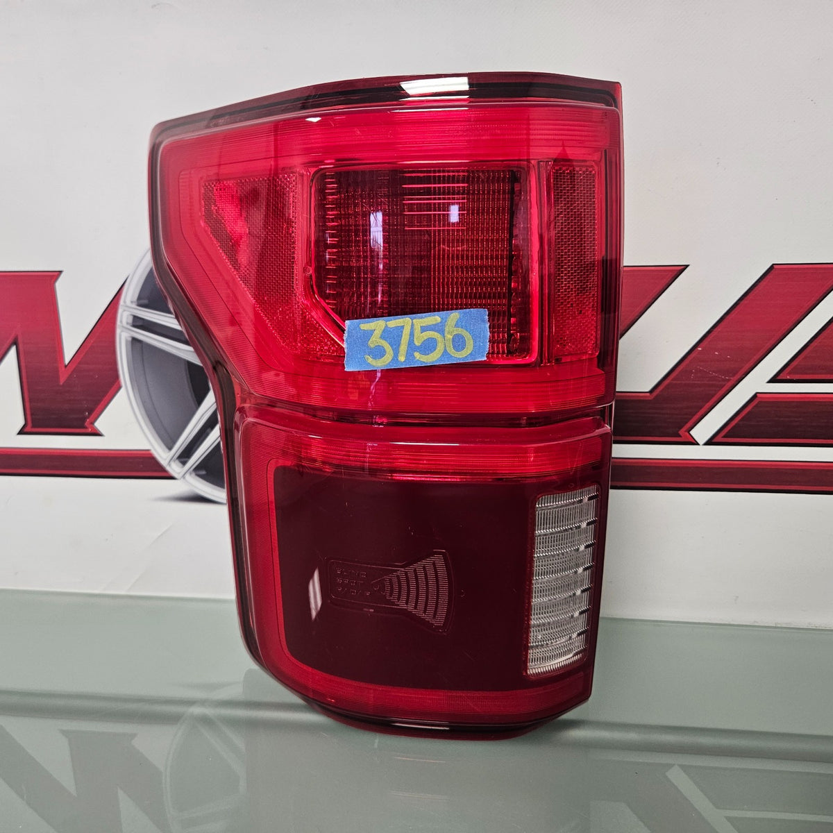 2018 2019 2020 FORD F150 LEFT DRIVER LED TAILLIGHT BLIS BLIND SPOT MODULE #37567