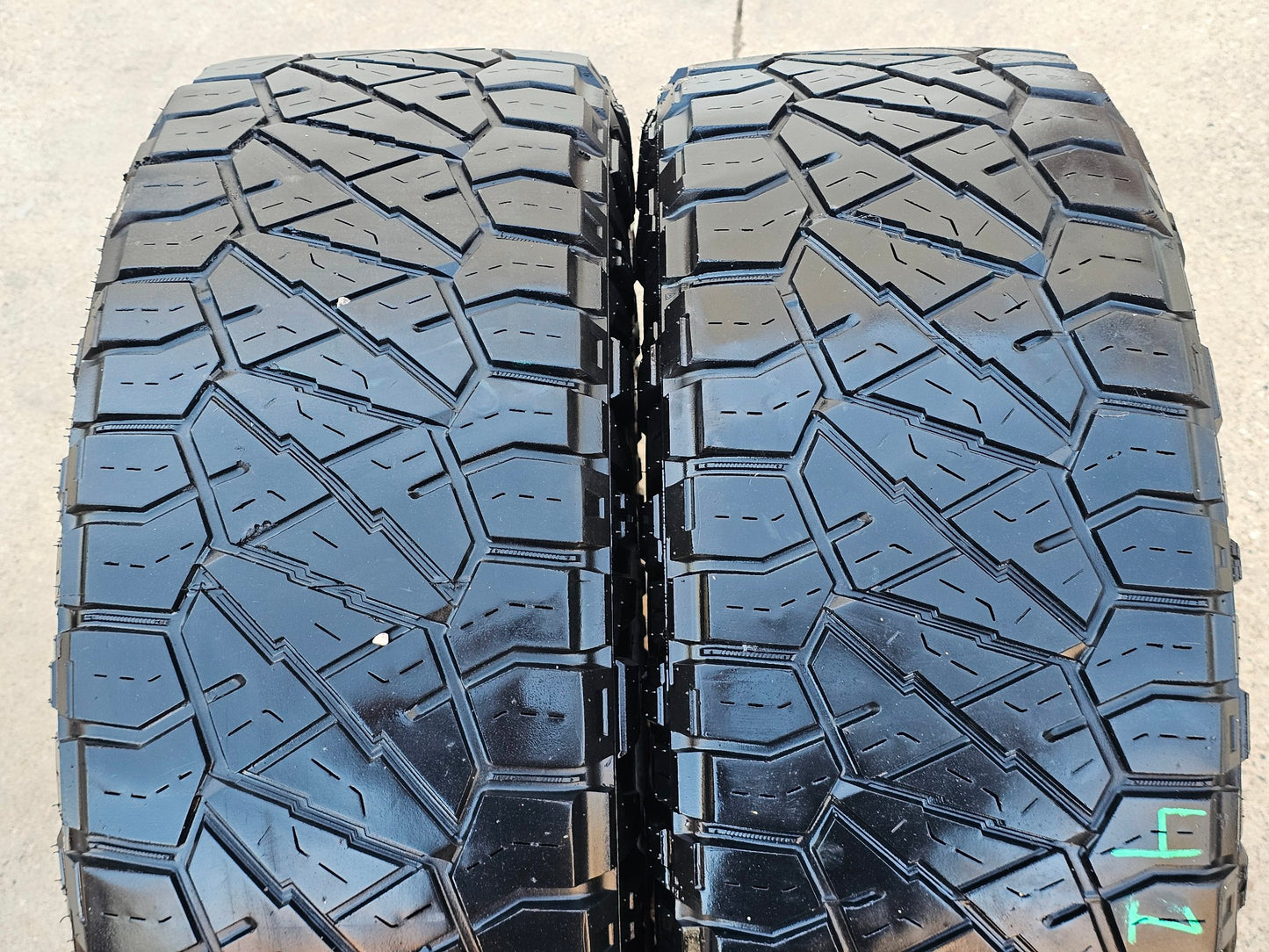 NITTO RIDGE GRAPPLER 35X12.50R20LT TIRES #4167