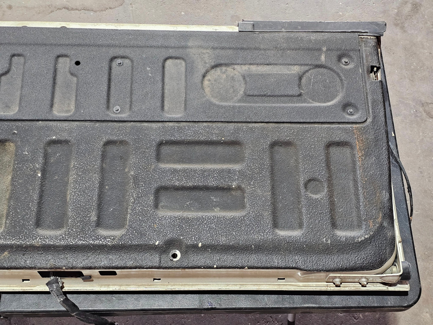 2021-2025 FORD F150 BLACK TAILGATE w/ CAMERA XL STX XLT LARIAT 22 23 24 #4051