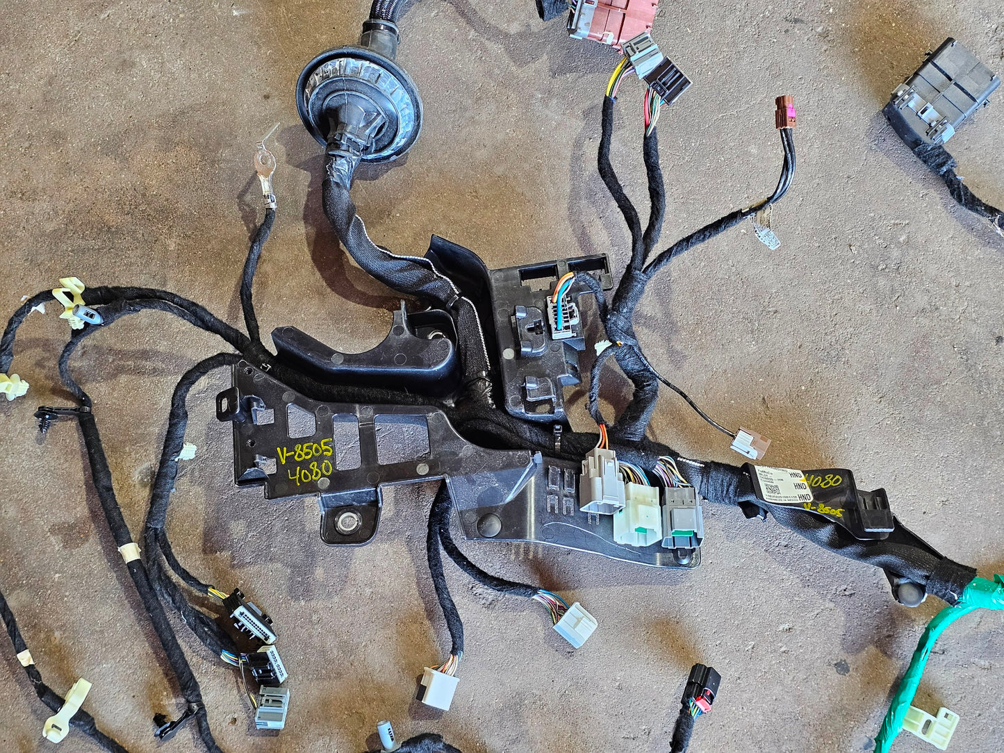 21-22 FORD F150 CREW CAB FLOOR WIRE HARNESS NL3T-14A005-HN - 4180