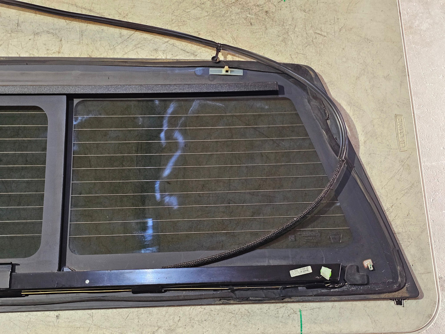 2015-2020 FORD F150 REAR SLIDING WINDOW GLASS DEFROSTER #4208