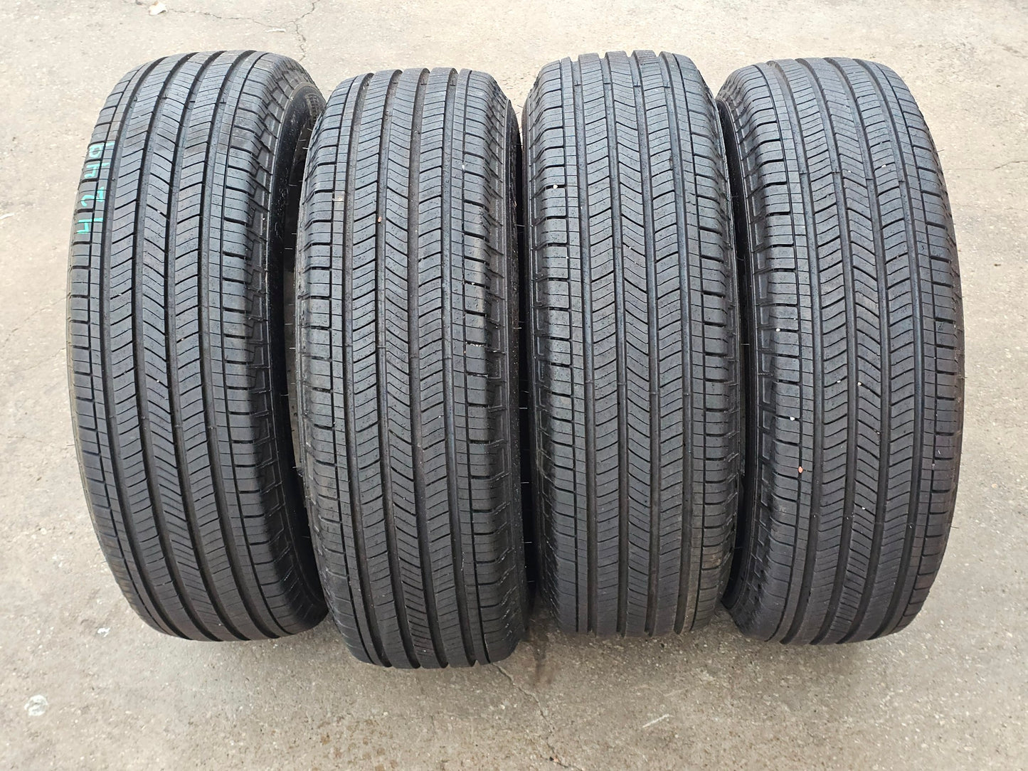 **4-MICHELIN PRIMACY LTX 245/70R17 TIRES #4239