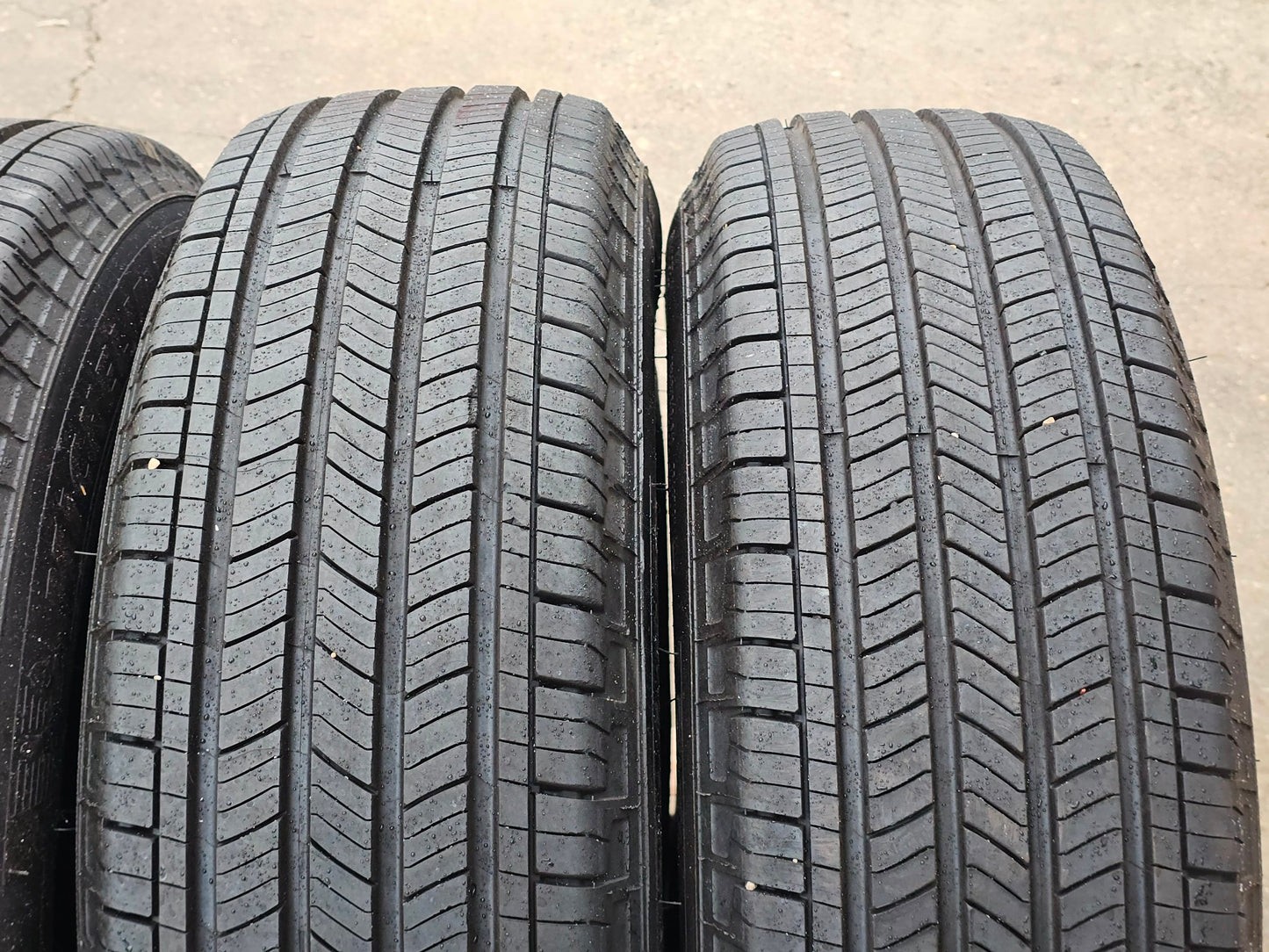**4-MICHELIN PRIMACY LTX 245/70R17 TIRES #4239