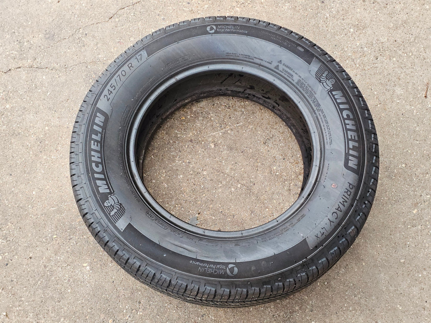 **4-MICHELIN PRIMACY LTX 245/70R17 TIRES #4239