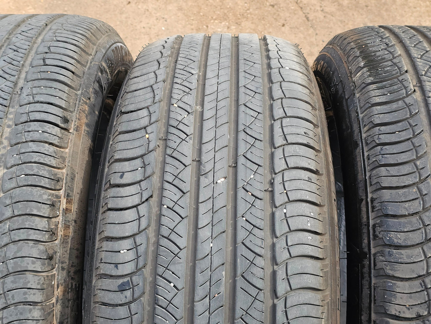 3)MICHELIN LATITUDE TOR HP 255/60R20 TIRES #4251
