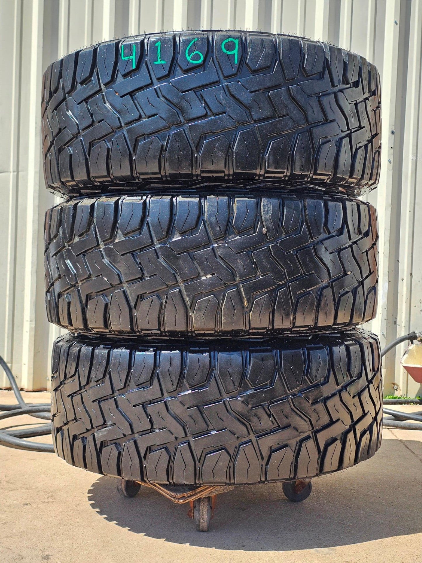 TOYO R/T OPEN COUNTRY 33X12.50R18 TIRES 33 12.50 18 #4169