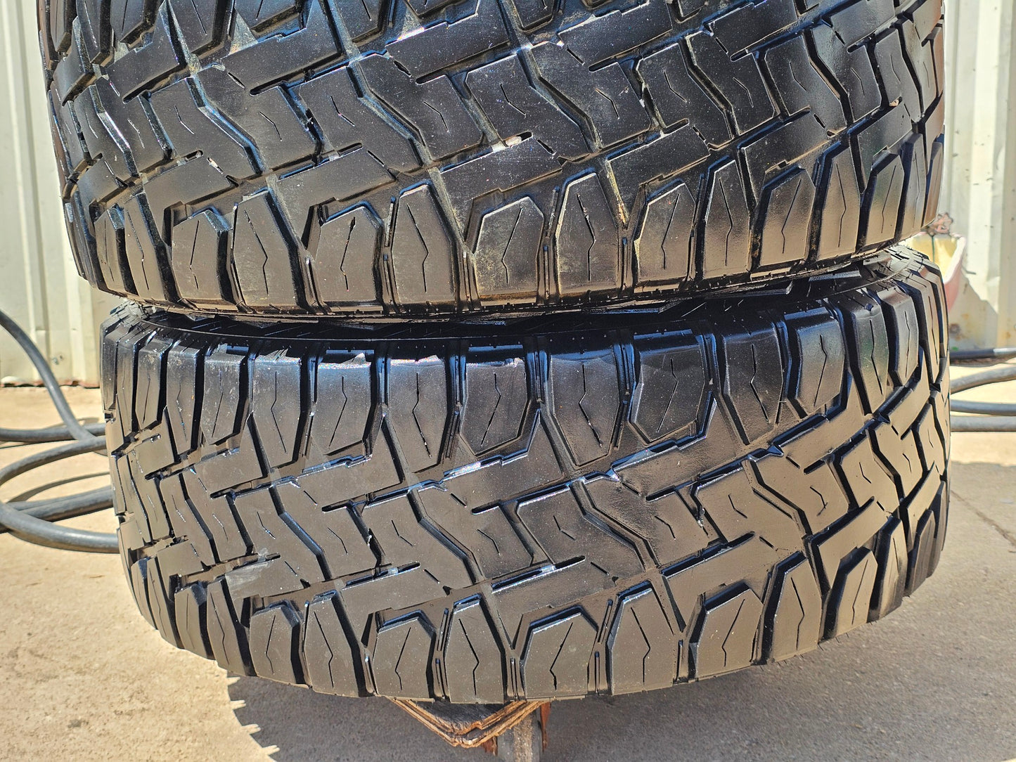 TOYO R/T OPEN COUNTRY 33X12.50R18 TIRES 33 12.50 18 #4169