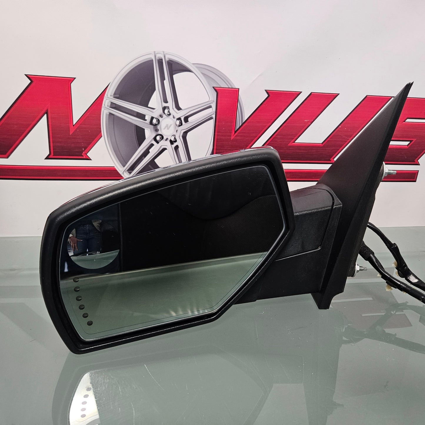 2014-2018 SILVERADO SIERRA LEFT DRIVER SIGNAL MIRROR OEM 23180074 #3064