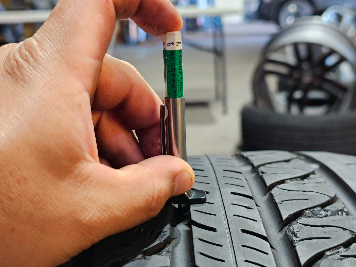 4) CONTINENTAL PRO CONTACT RX 255/45/19 #4026
