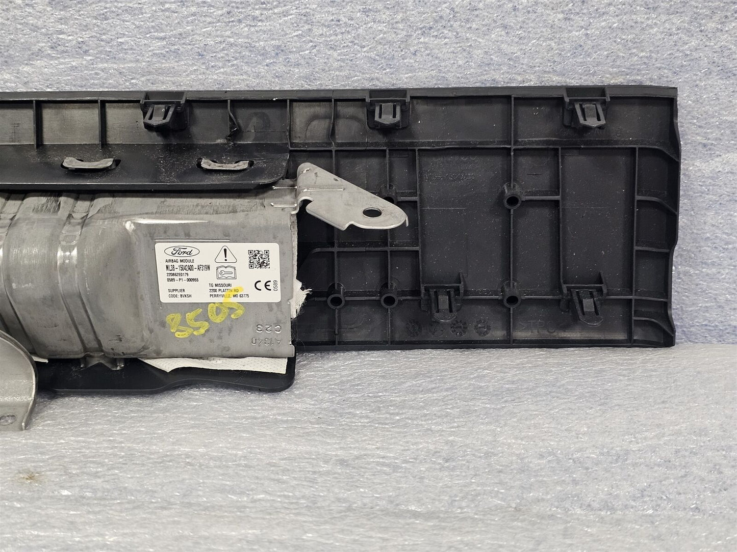 2021-2025 FORD F150 BLACK KNEE AIRBAG RIGHT PASSENGER OEM BAG LOWER DASH #13371