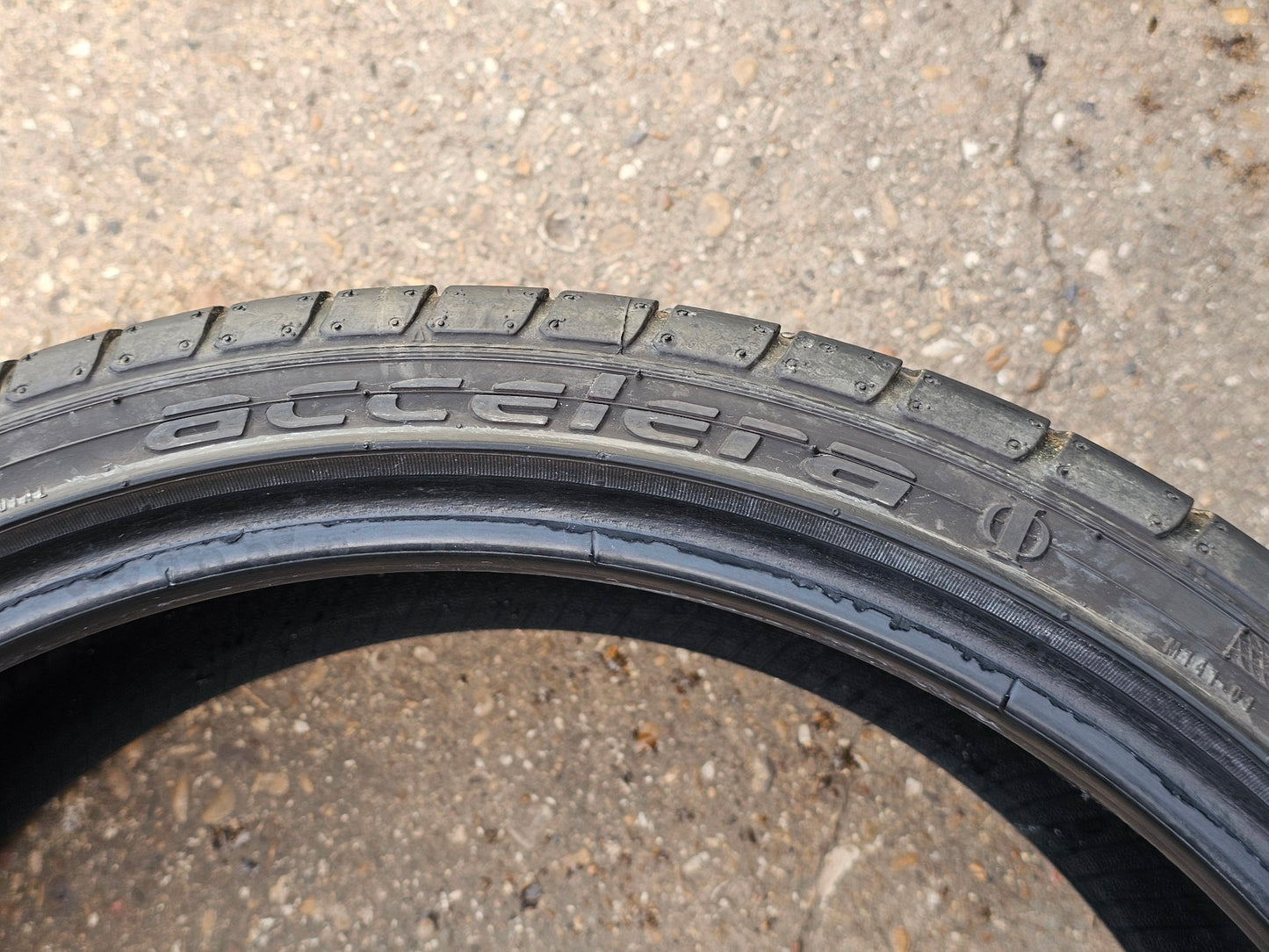 2) ACCELERA TIRES 225/35ZR19 #4130