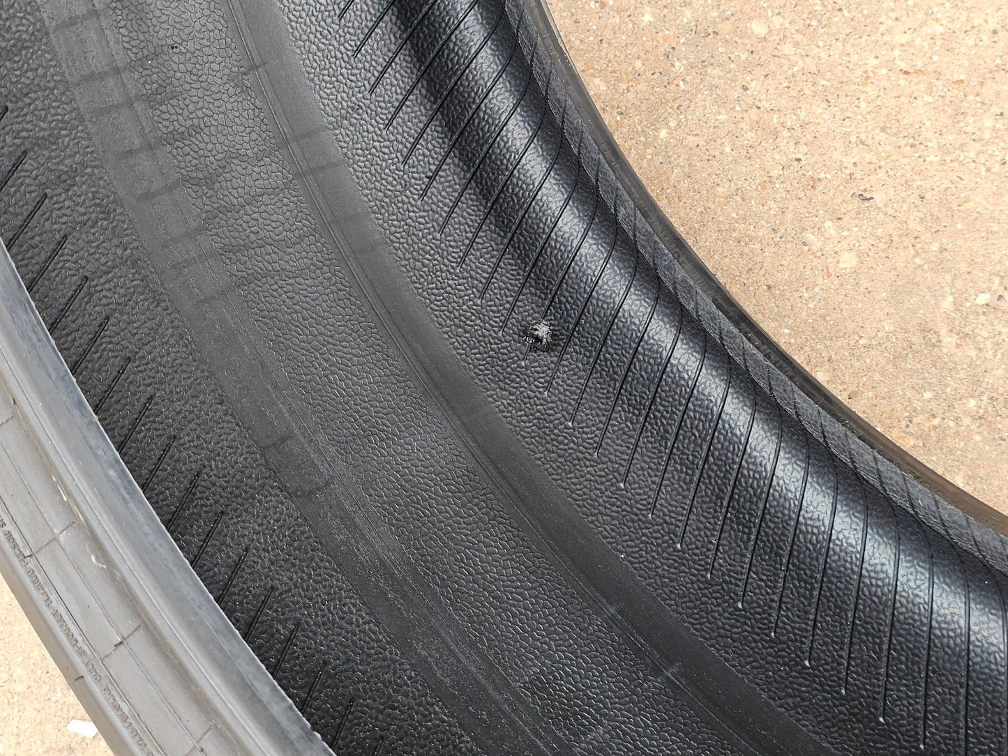 1) PIRELLI P ZERO 315/30 R22 TIRE #4245