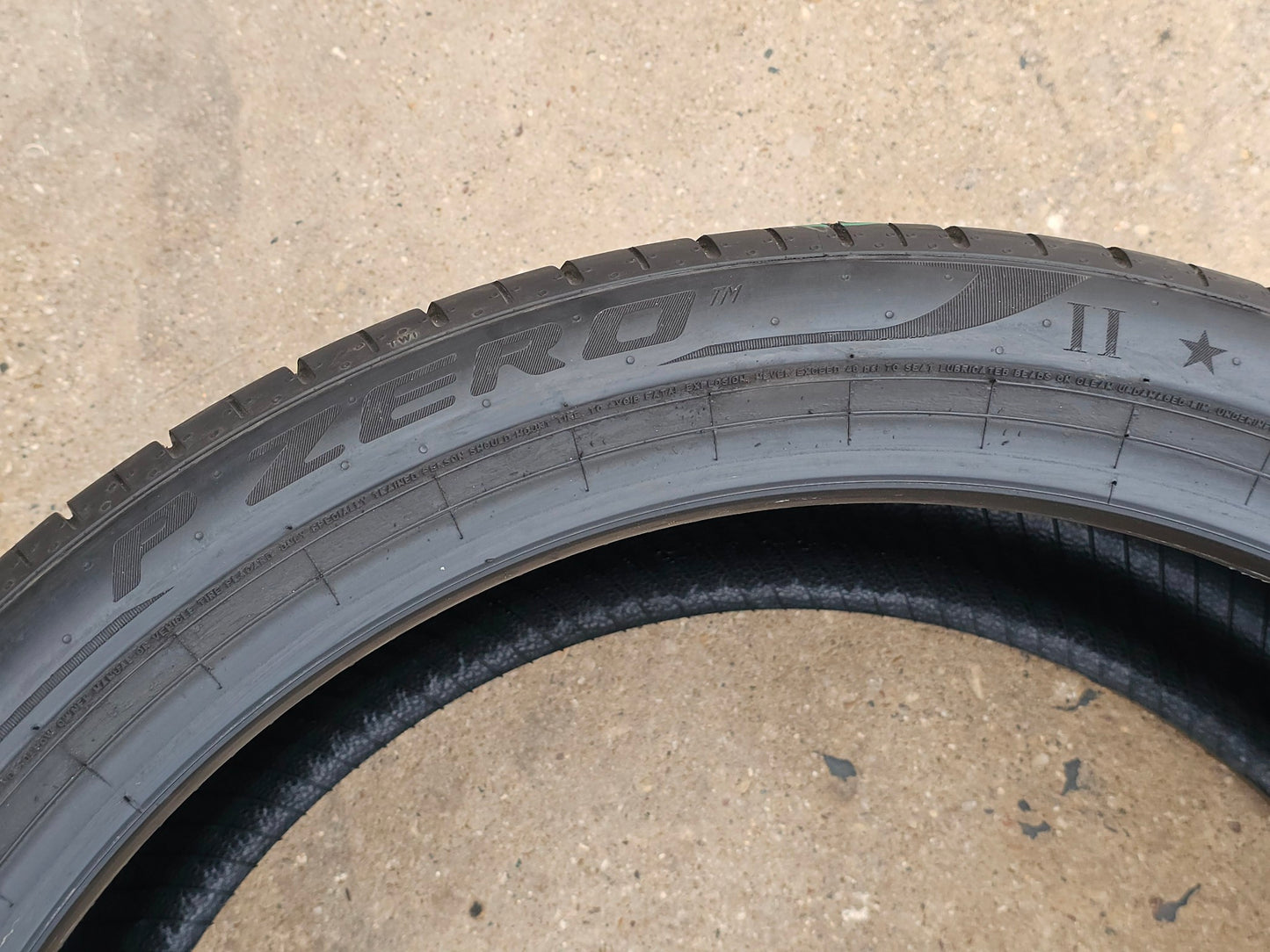 1) PIRELLI P ZERO 275/35R22 TIRE #4246