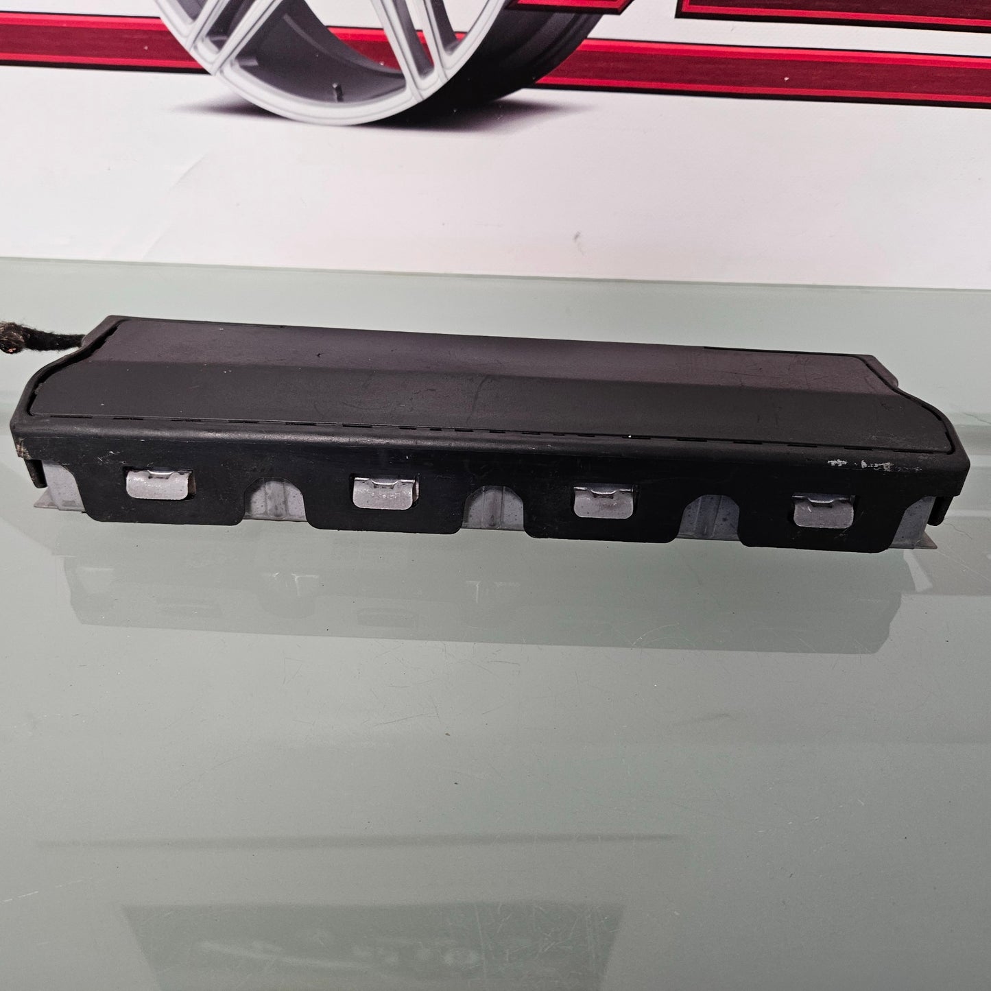 2016-2024 CHEVY CAMARO DRIVER KNEE DASH LEFT 85127211 #3546