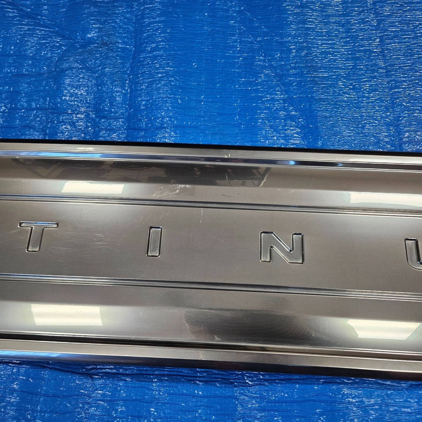 2017 2018 2019 FORD PLATINUM F250 F350 F450 TAILGATE APPLIQUE PANEL #37953