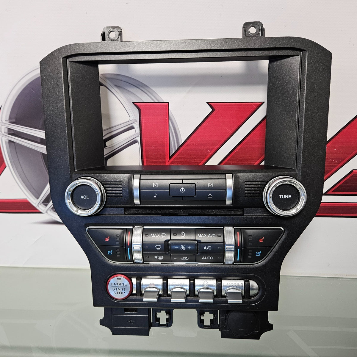 2015-2019 FORD MUSTANG 8" RADIO SCREEN SYNC AC CONTROLS STEREO #39340