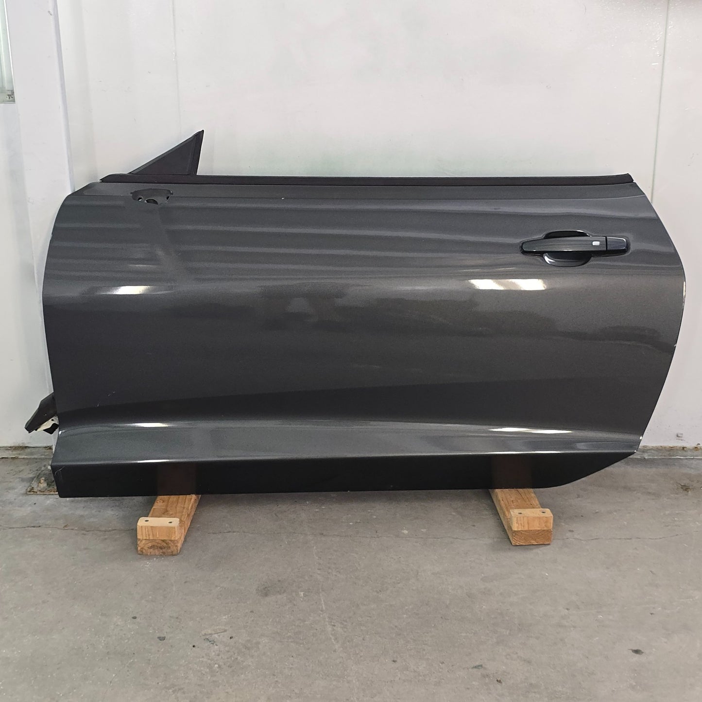 2016-2024 CHEVROLET CAMARO LH LEFT DRIVER FRONT DOOR OEM SS 19 20 21 22 23 #45800