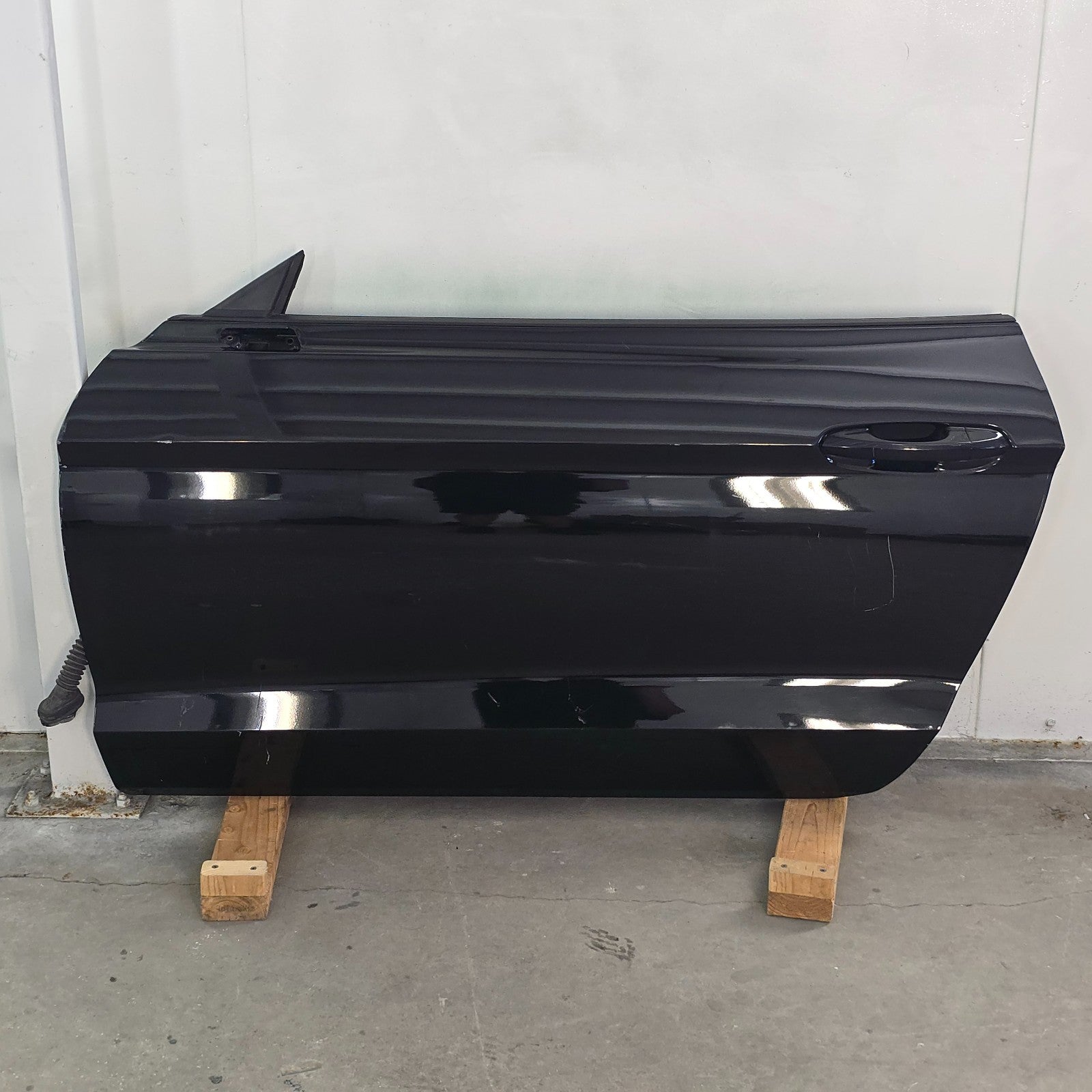2015-2023 FORD MUSTANG GT COUPE LEFT LH DRIVER DOOR BLACK 16 17 18 19 20 #45780