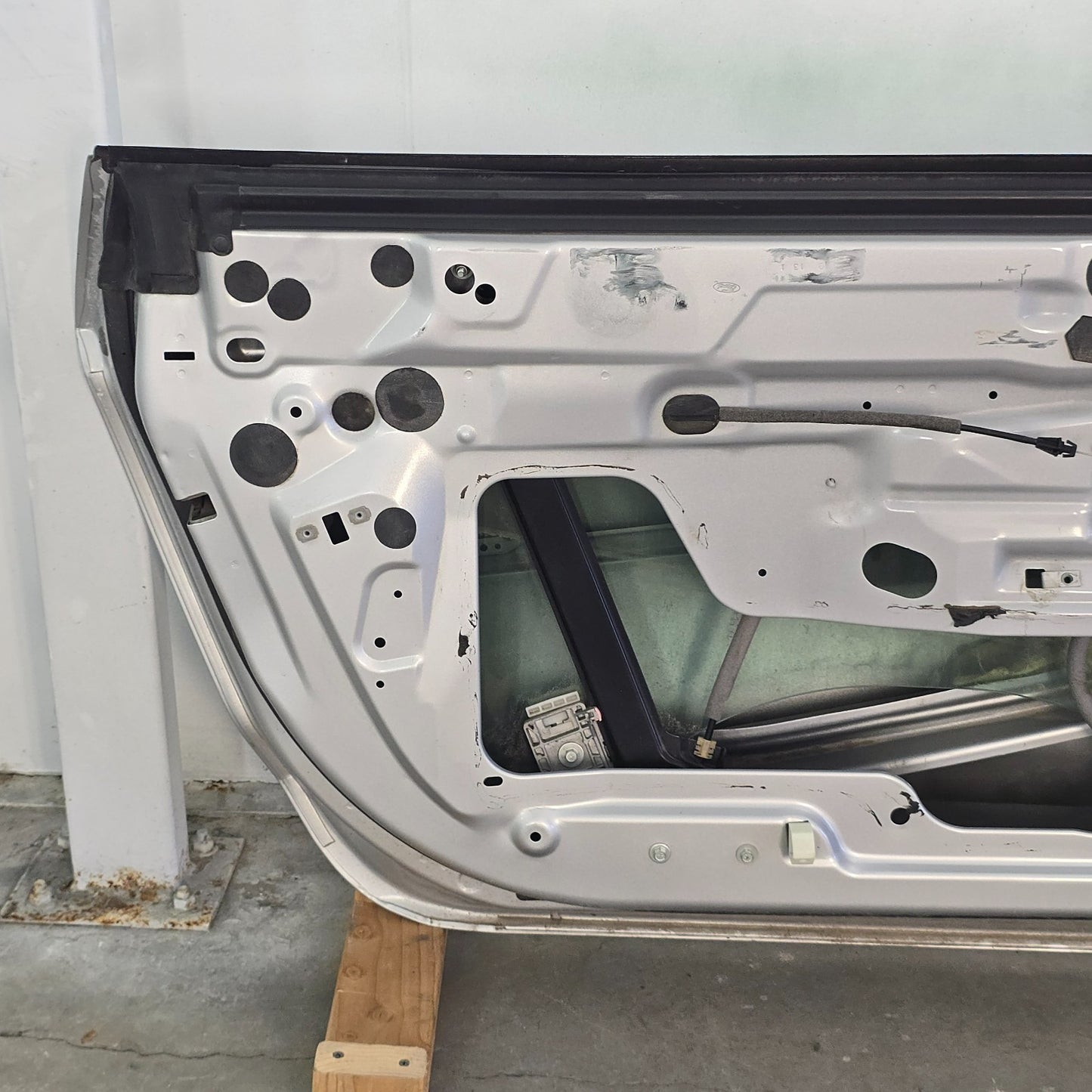 2015-2023 FORD MUSTANG GT COUPE DRIVER SILVER DOOR W/GLASS 16 17 18 19 #45797