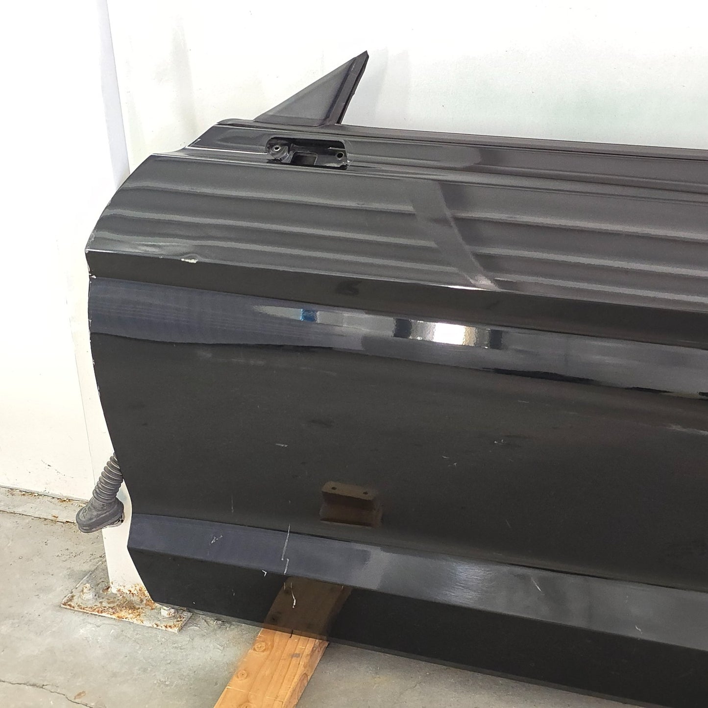 2015-2023 FORD MUSTANG GT COUPE LEFT LH DRIVER DOOR BLACK 16 17 18 19 20 #45781
