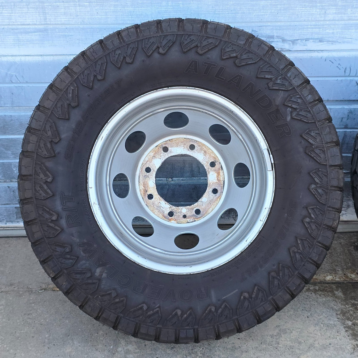 2024-2026 18" SILVERADO SIERRA 3500 DRW DUALLY WHEELS RIMS TIRES 84830462 #46311