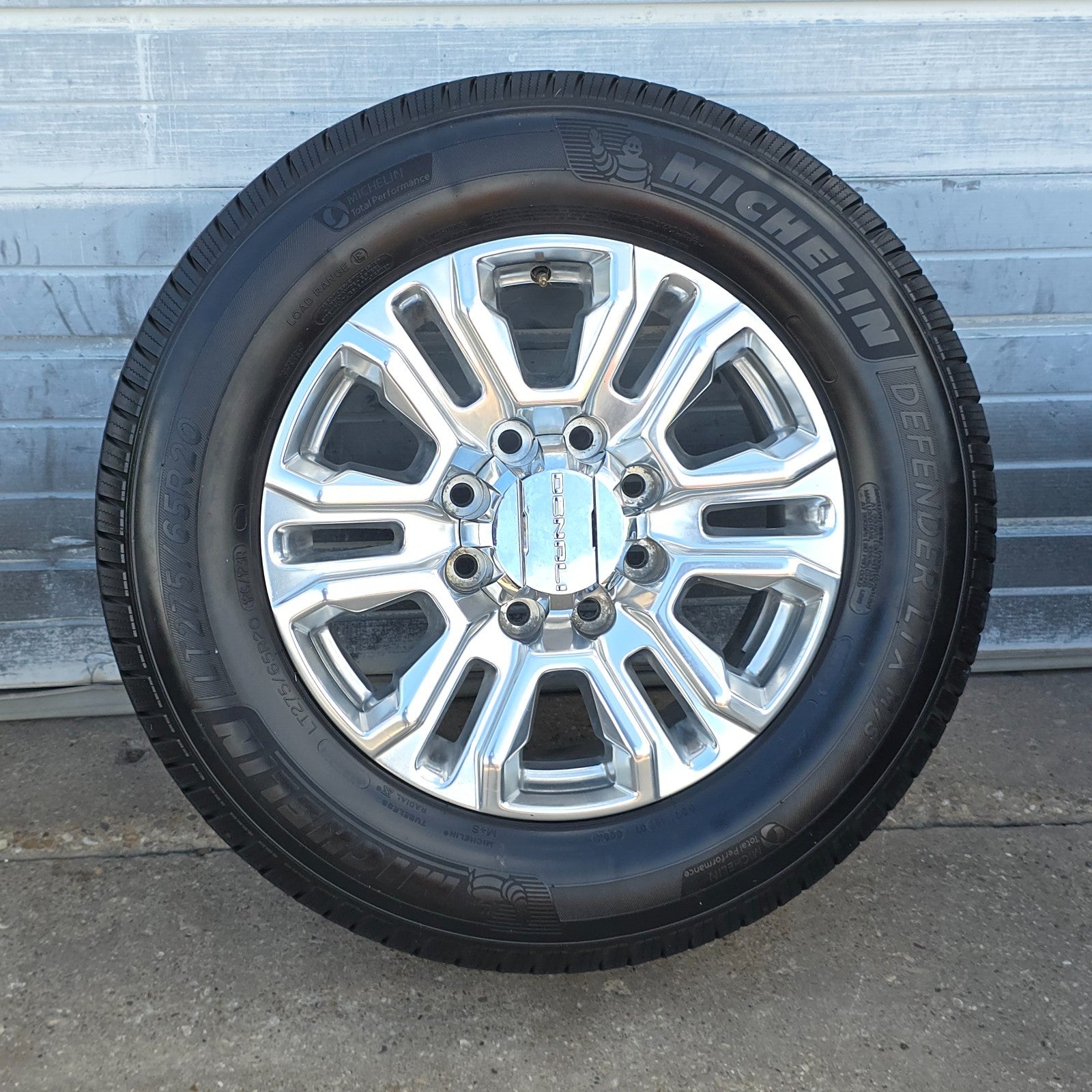 20" GMC SIERRA DENALI 2500 3500 POLISHED OEM WHEELS TIRES 84604600 #45652
