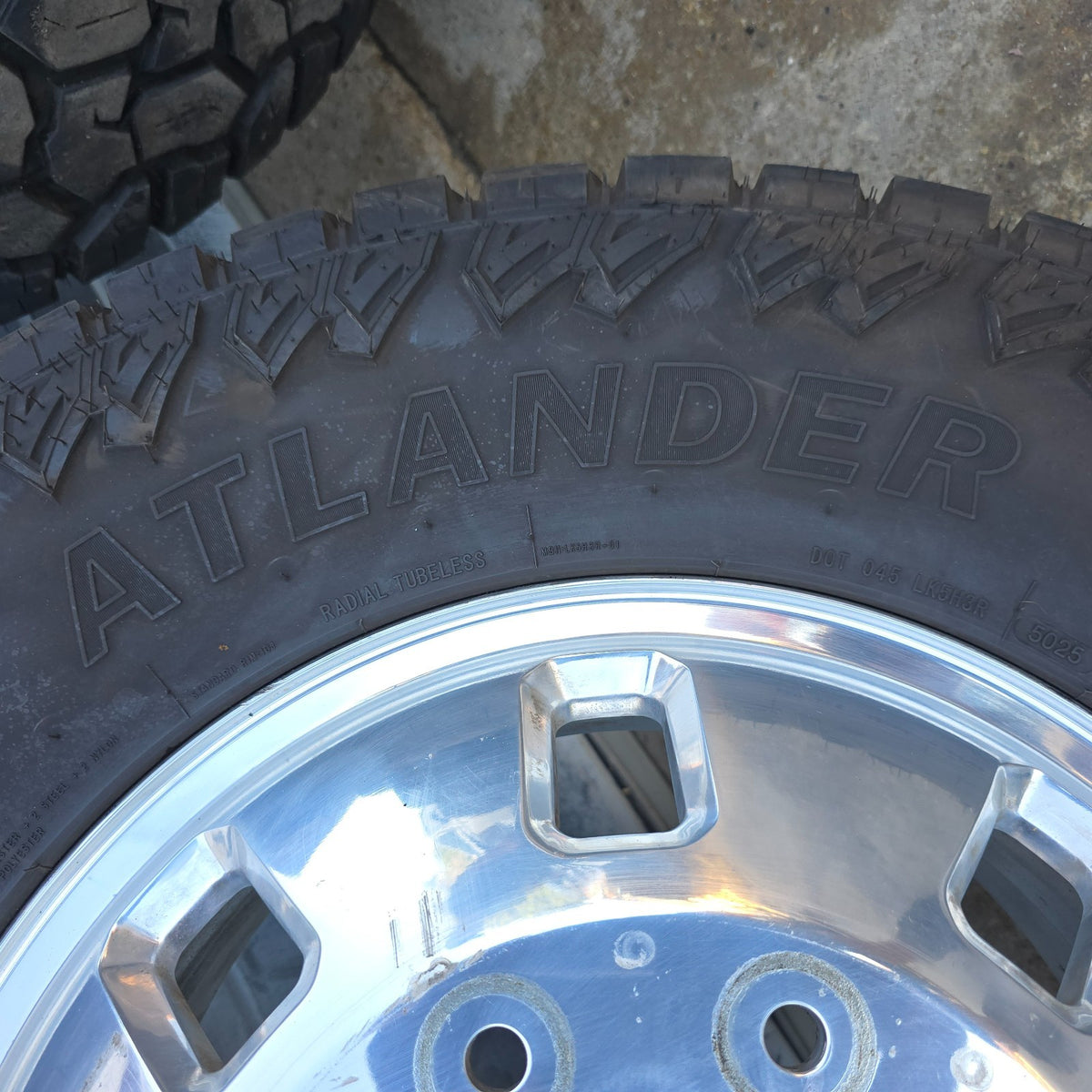 2024-2026 18" SILVERADO SIERRA 3500 DRW DUALLY WHEELS RIMS TIRES 84830462 #463115