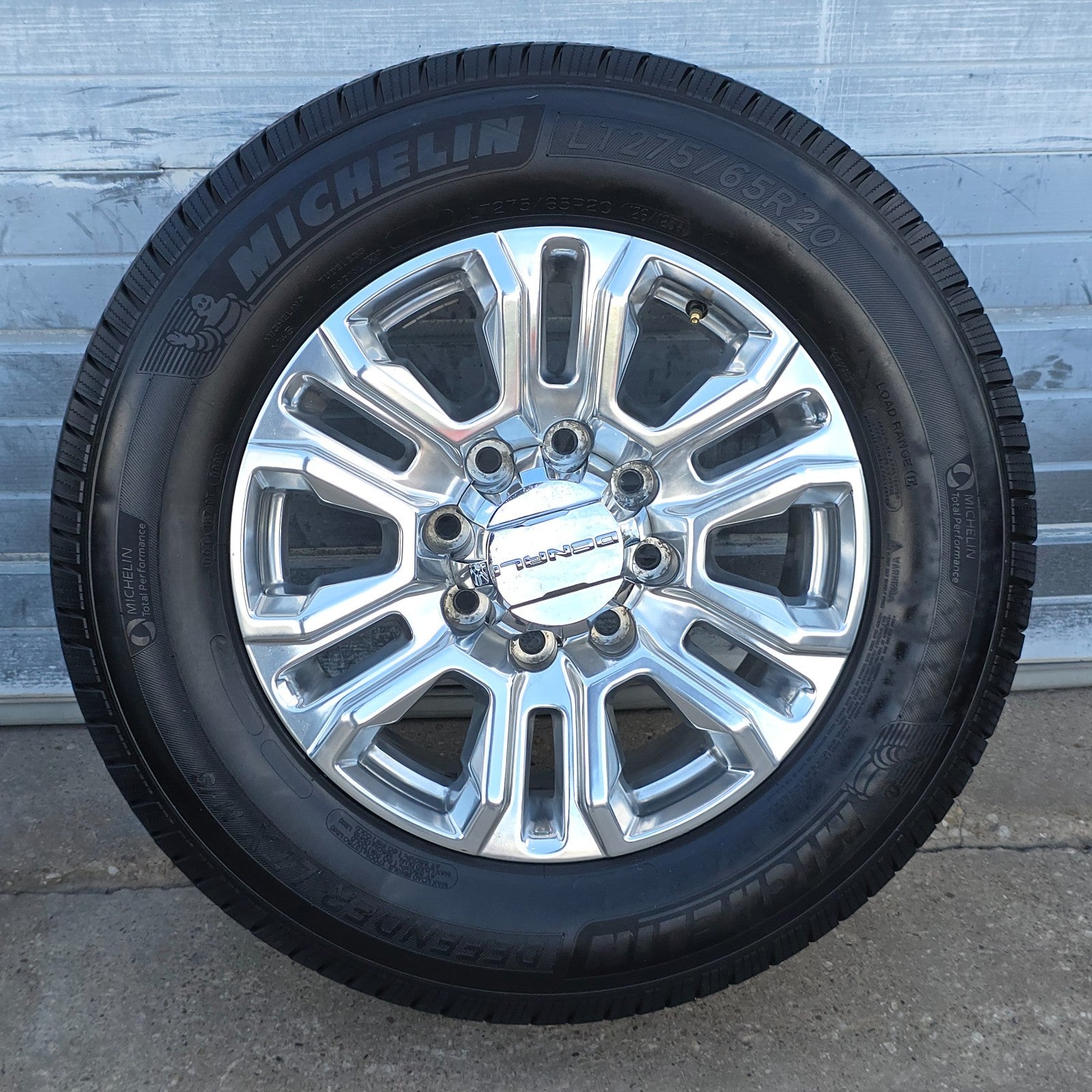 20" GMC SIERRA DENALI 2500 3500 POLISHED OEM WHEELS TIRES 84604600 #45654