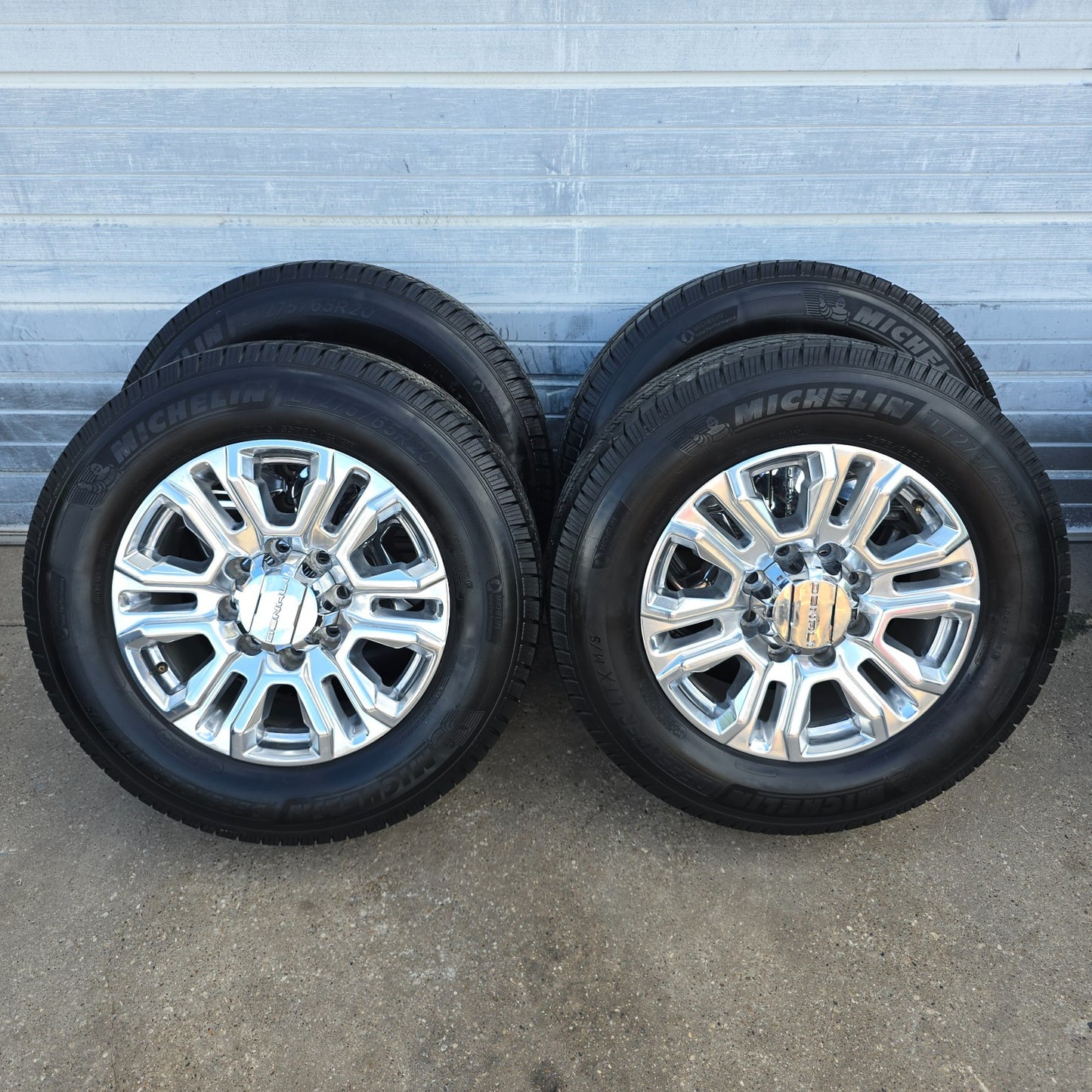 20" GMC SIERRA DENALI 2500 3500 POLISHED OEM WHEELS TIRES 84604600 #45650