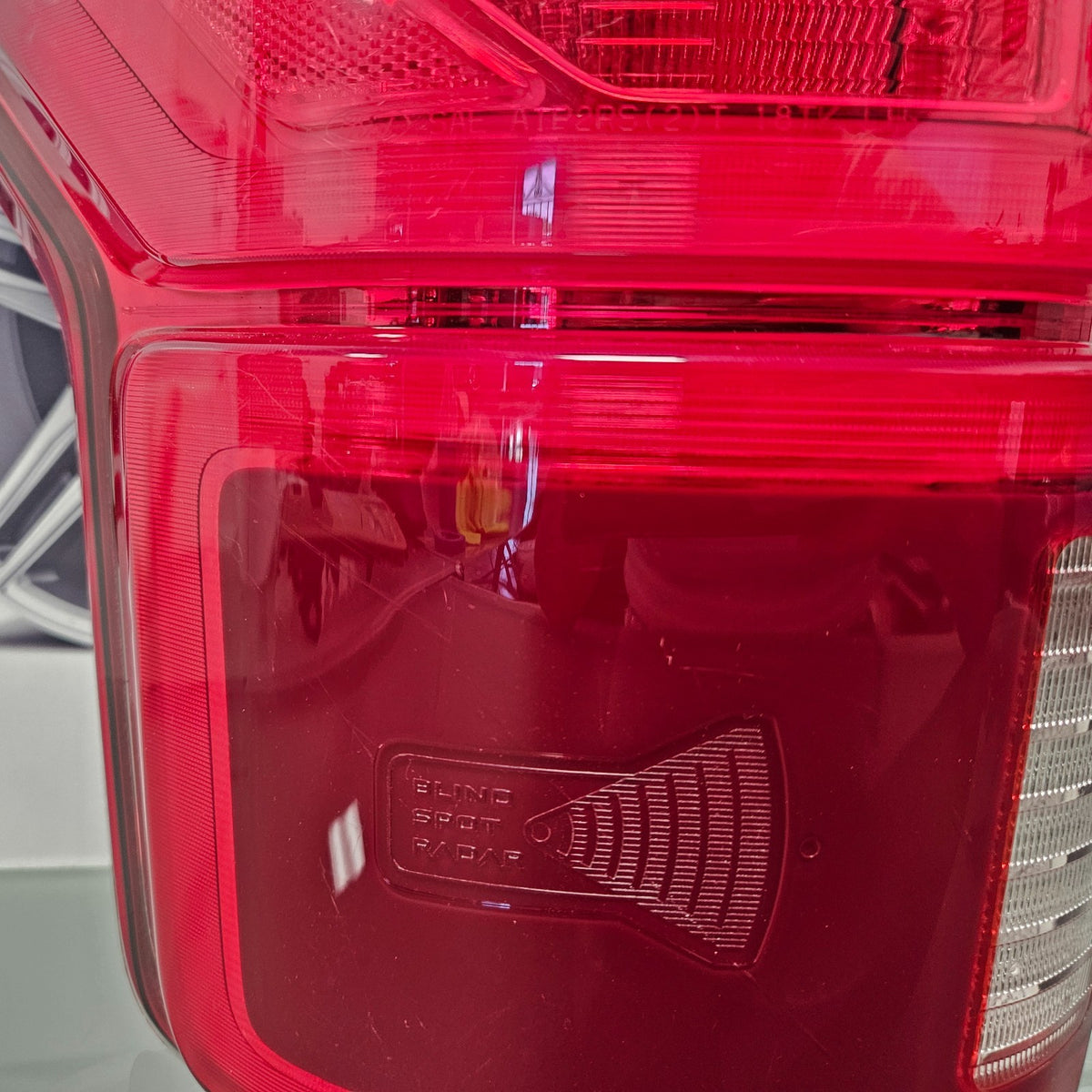 2018 2019 2020 FORD F150 LEFT DRIVER LED TAILLIGHT BLIS BLIND SPOT MODULE #37563