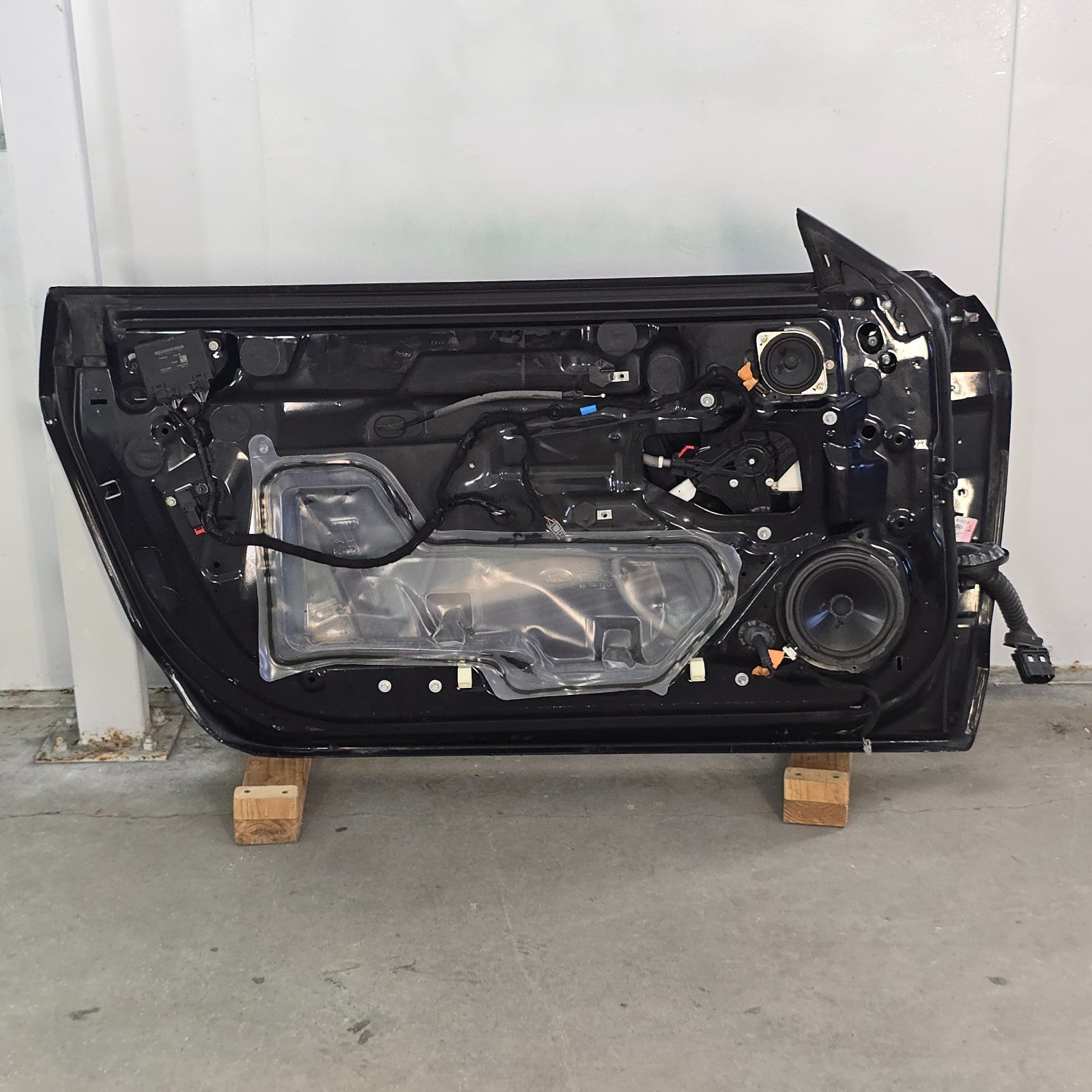 2015-2023 FORD MUSTANG GT COUPE LEFT LH DRIVER DOOR BLACK 16 17 18 19 20 #45786