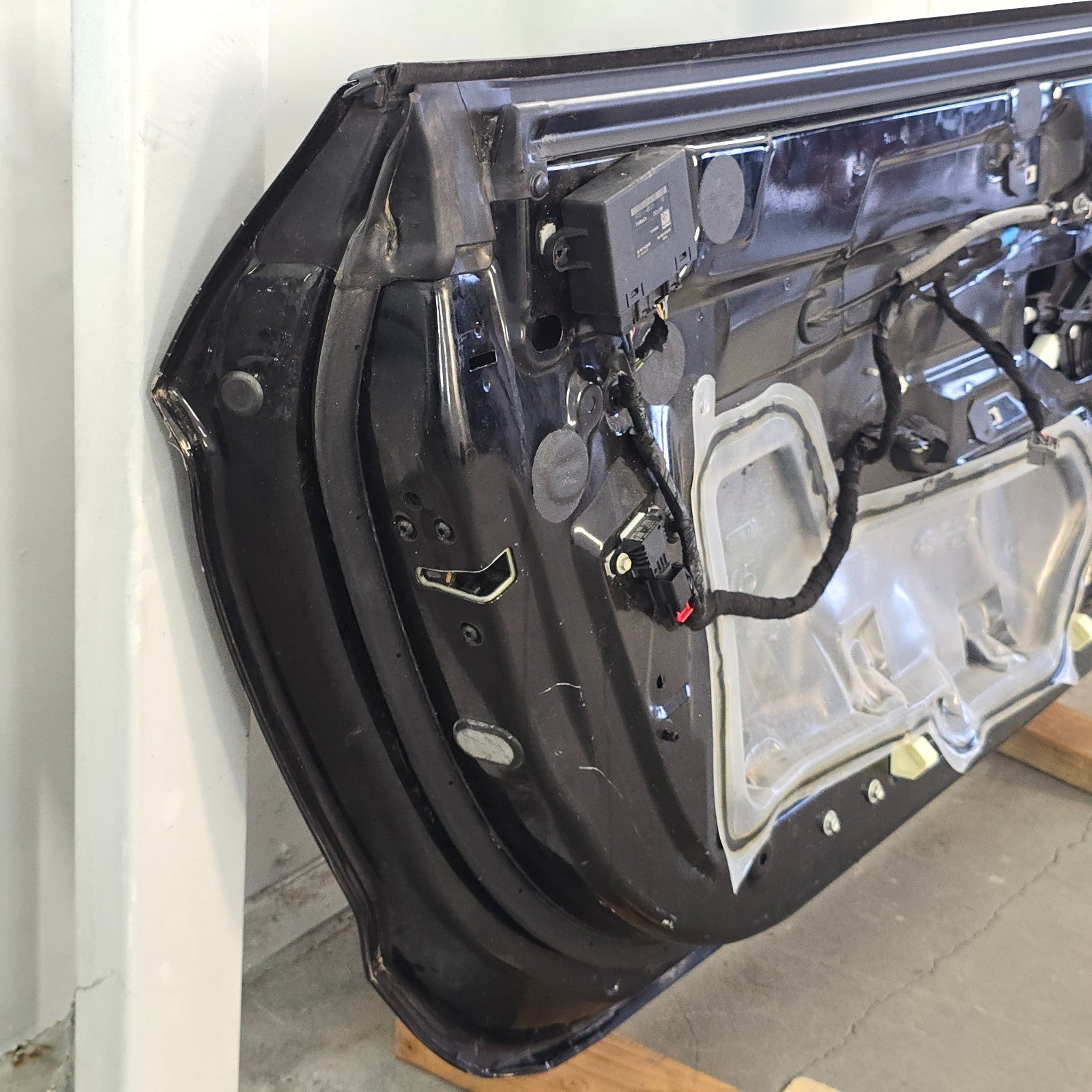 2015-2023 FORD MUSTANG GT COUPE LEFT LH DRIVER DOOR BLACK 16 17 18 19 20 #457811