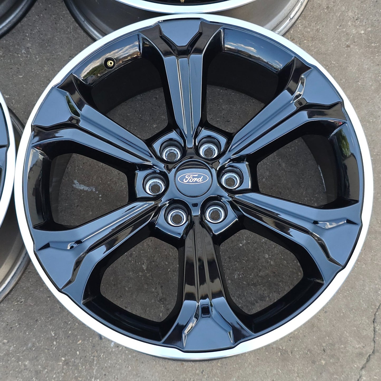 22" FORD F150 EXPEDITION BLACK MACHINED FORD PERFORMANCE WHEELS 20 21 24 #46123